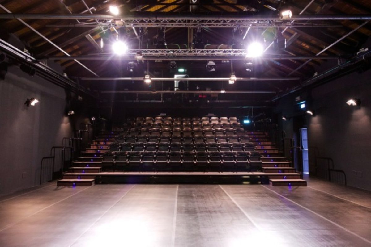 Sala teatrale nuova
