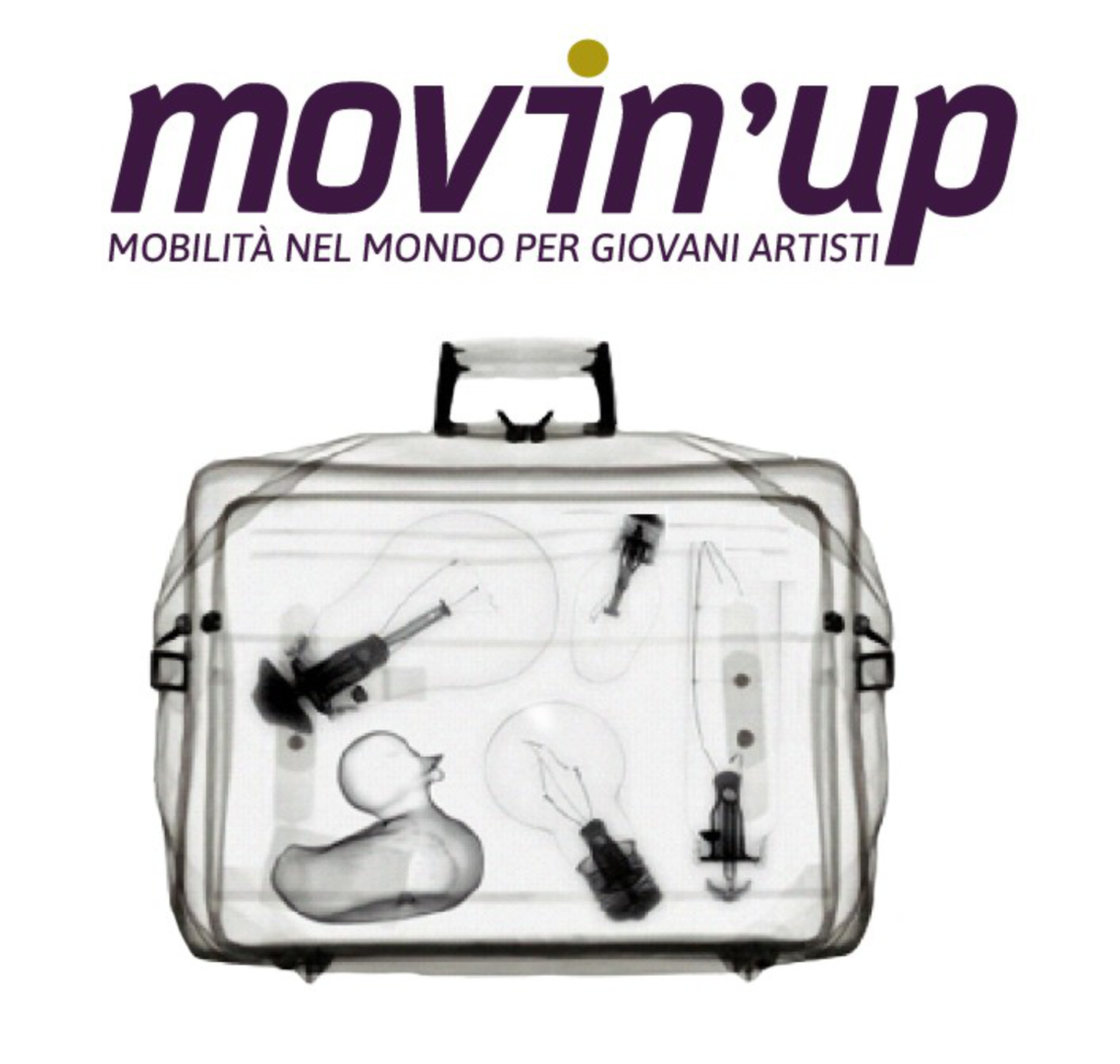 MOVINUP logo